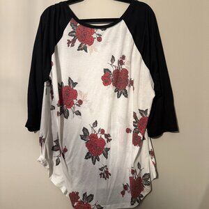 Torrid Plus Size 2 Rose and Black baseball Style Tee